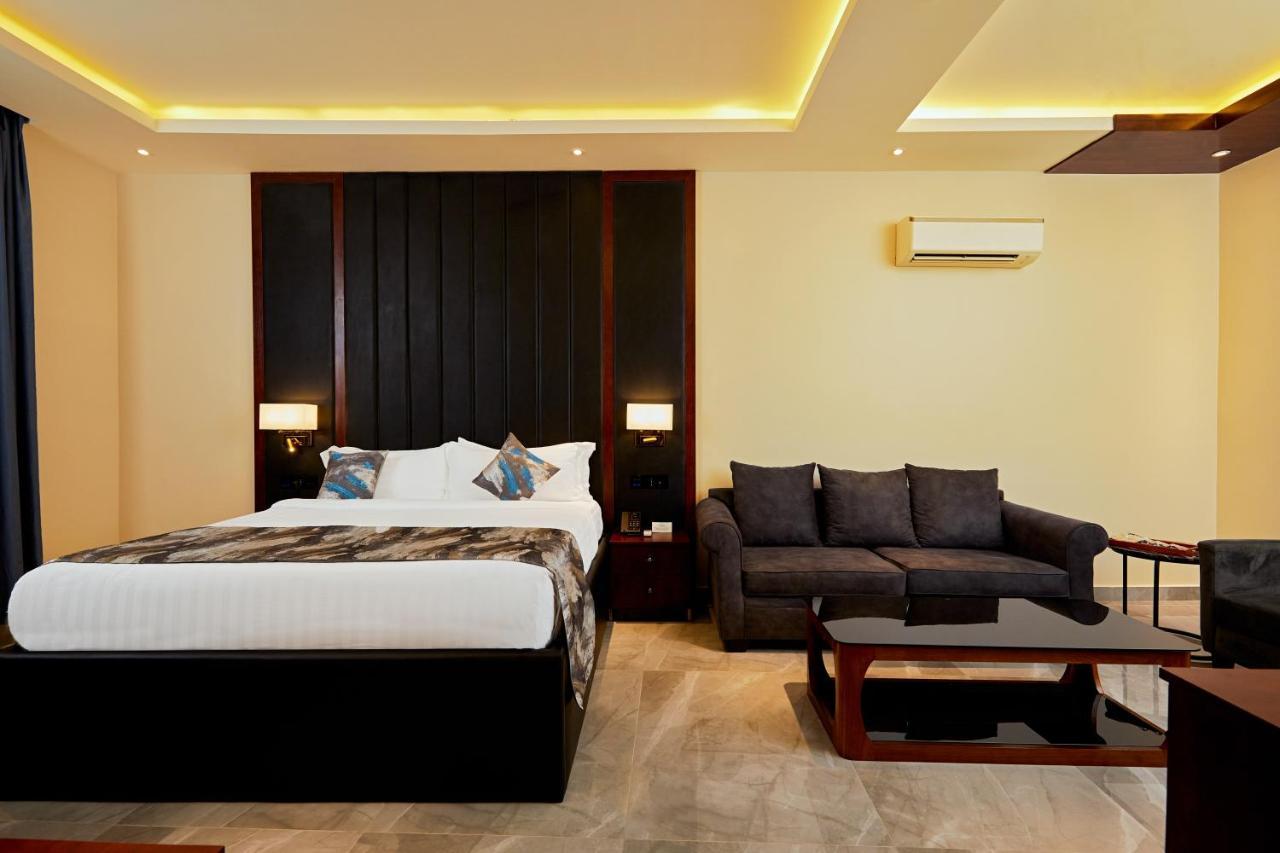 The Yacht Hotel Sea Front Lekki Phase 1 Lagos Extérieur photo