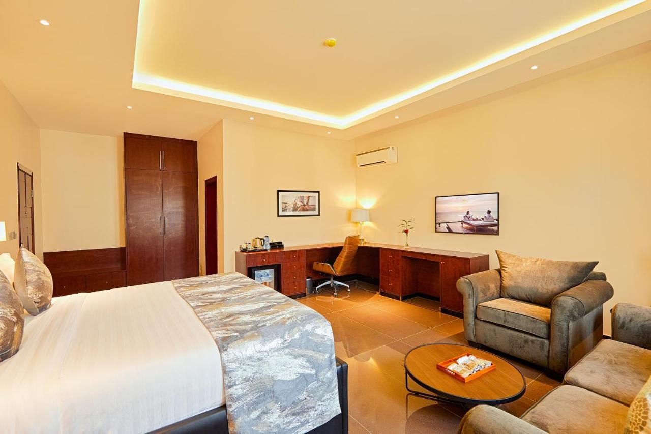 The Yacht Hotel Sea Front Lekki Phase 1 Lagos Extérieur photo